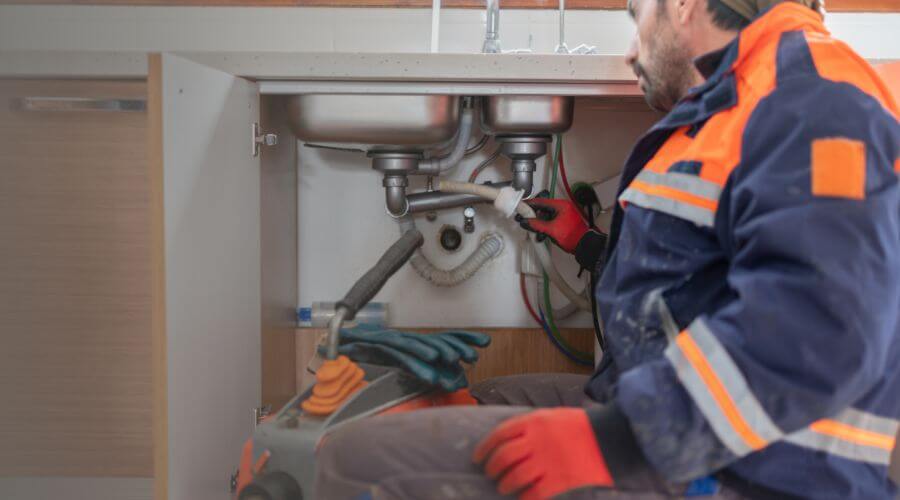 Local expert plumbing services in Burgoon, OH